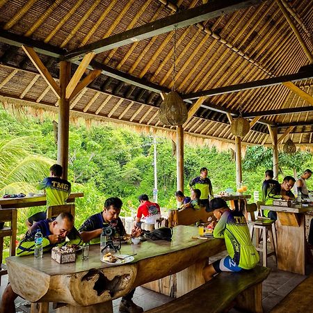 Ara Artati Lombok Bungalows And Restaurant Selong Belanak Esterno foto