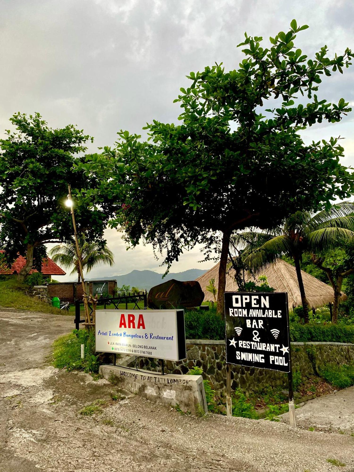 Ara Artati Lombok Bungalows And Restaurant Selong Belanak Esterno foto