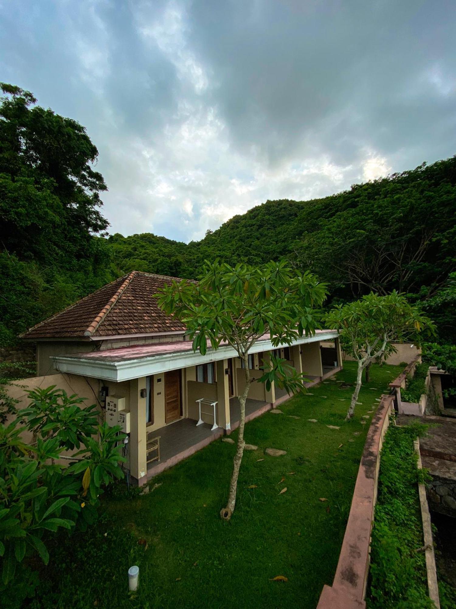 Ara Artati Lombok Bungalows And Restaurant Selong Belanak Esterno foto