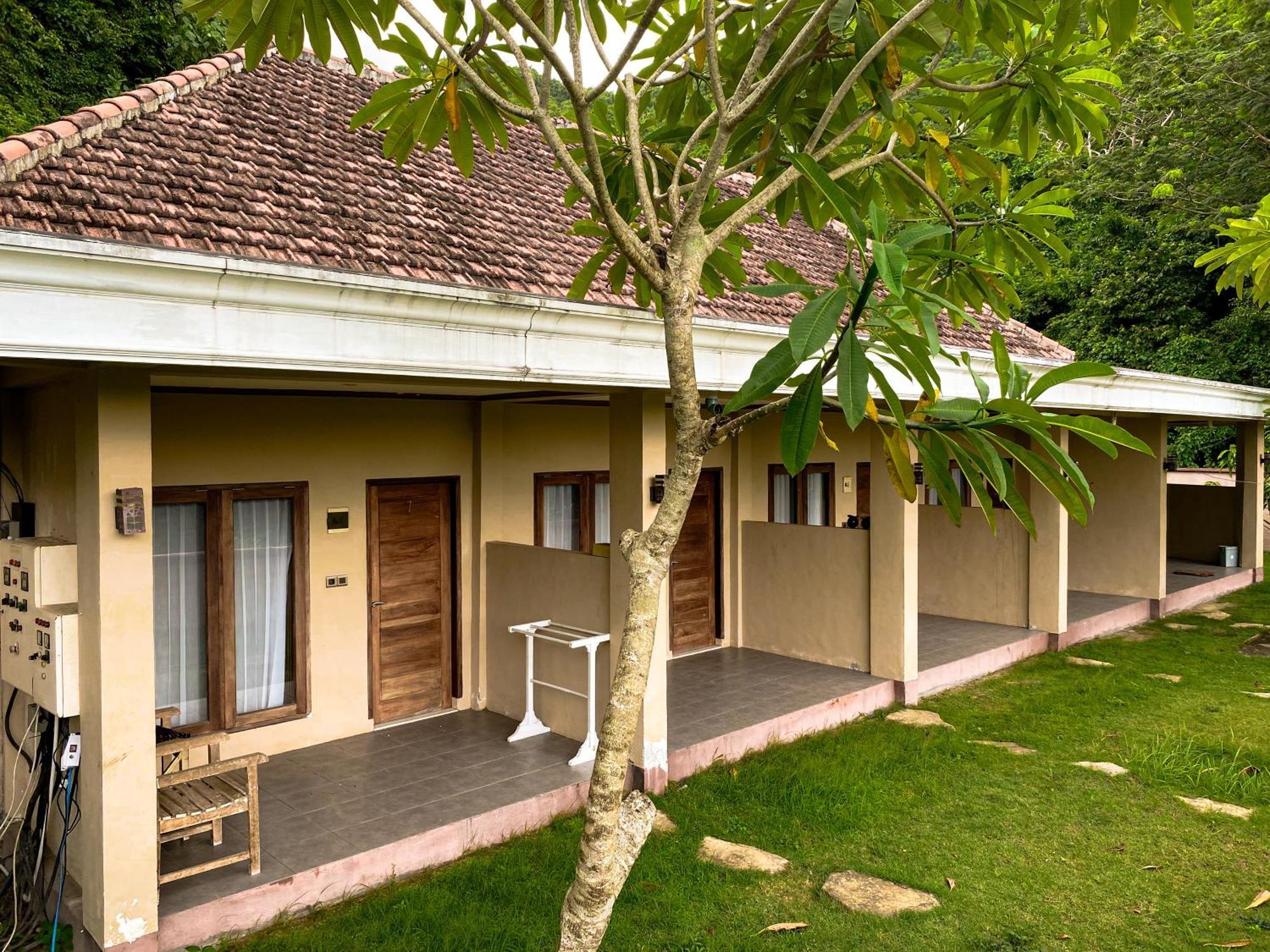 Ara Artati Lombok Bungalows And Restaurant Selong Belanak Esterno foto