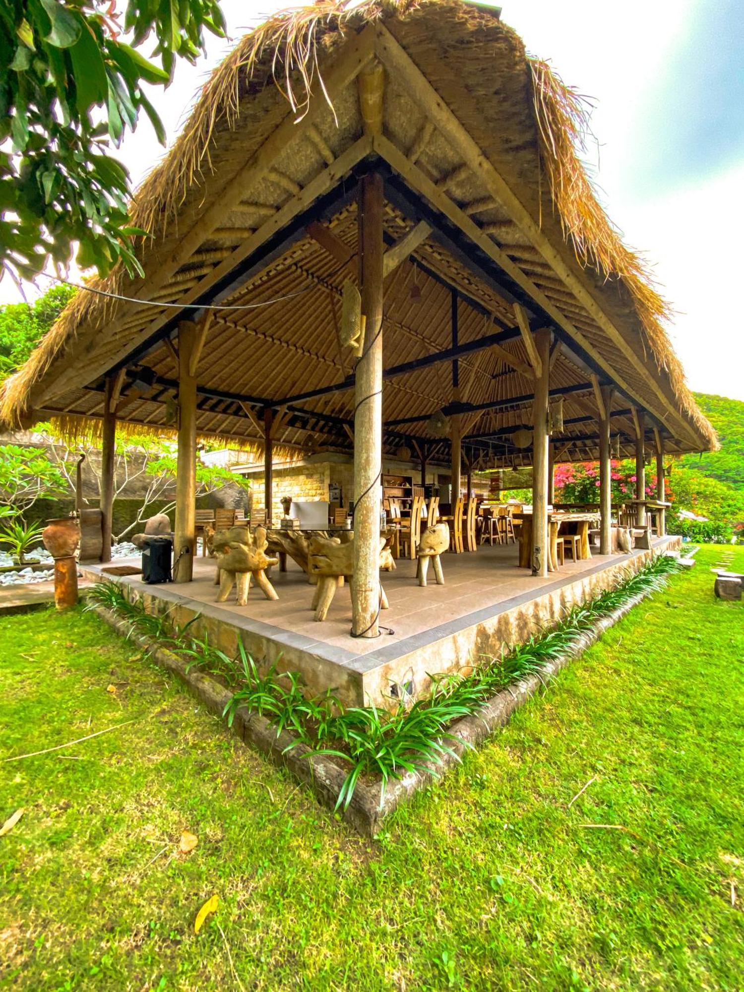 Ara Artati Lombok Bungalows And Restaurant Selong Belanak Esterno foto