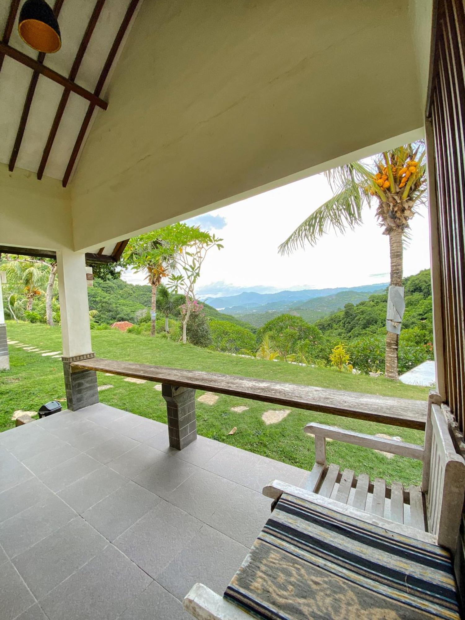 Ara Artati Lombok Bungalows And Restaurant Selong Belanak Esterno foto